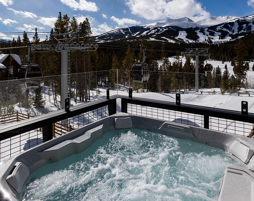 5 of the Best Inspirato Hot Tubs for Ski Season