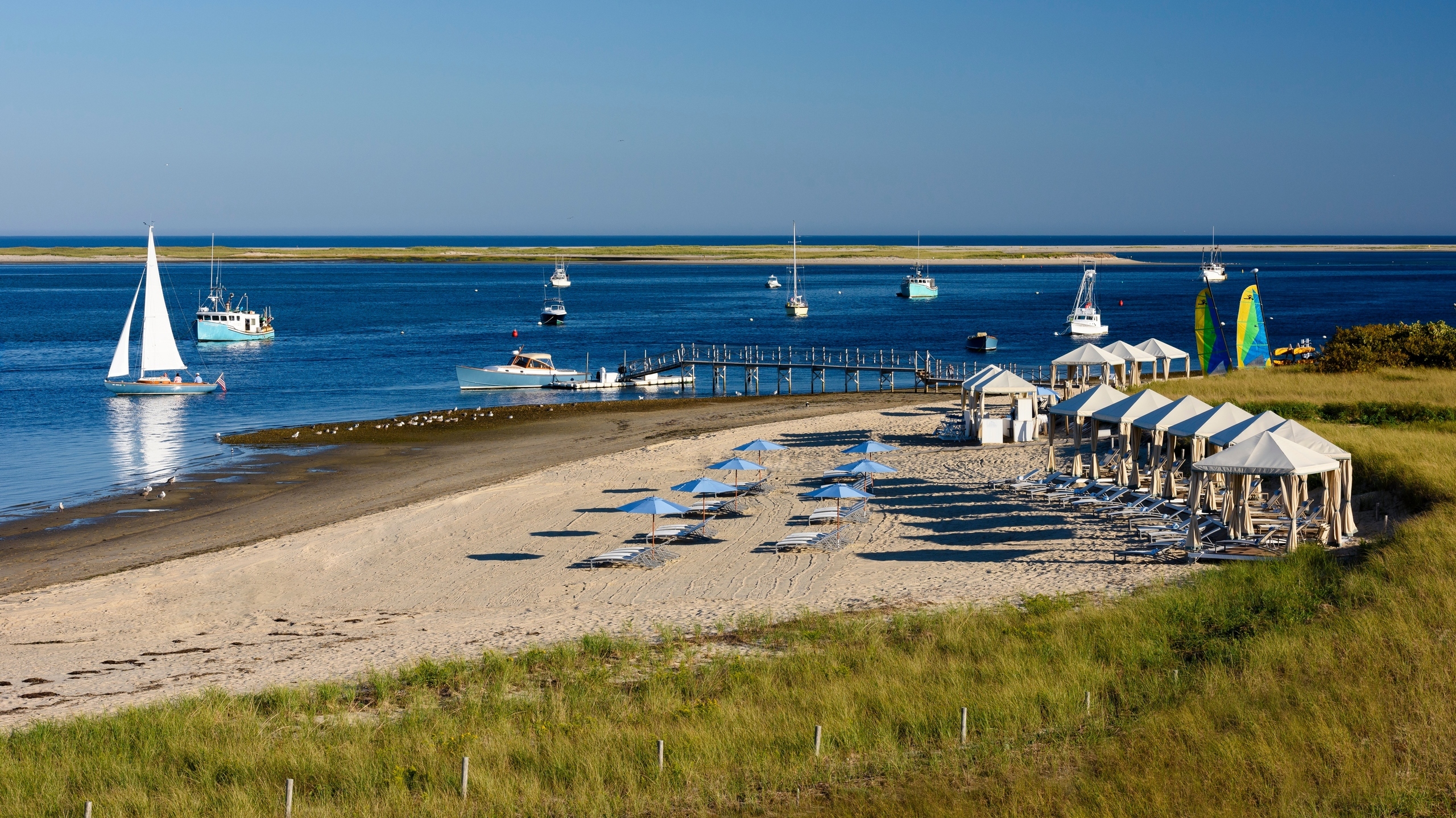 East Coast Summer Escapes: Iconic Destinations, Effortless Stays
