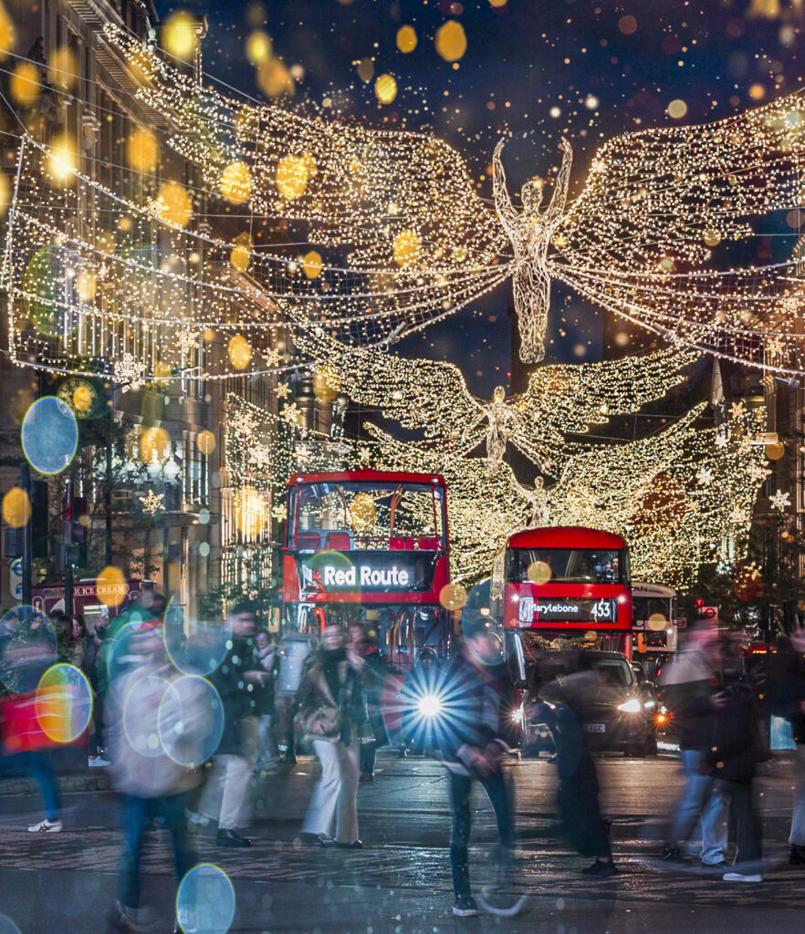Christmas shoppers in Piccadilly