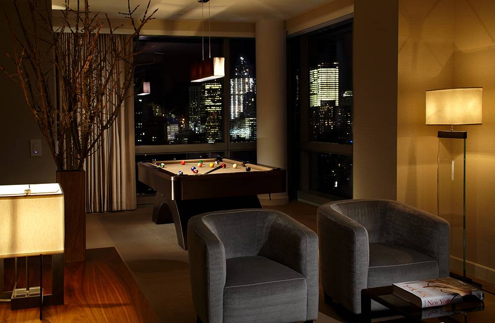 Interior of Basilica di Santo Spirito showcasing Brunelleschi’s architectural design with high ceilings and symmetrical arches.