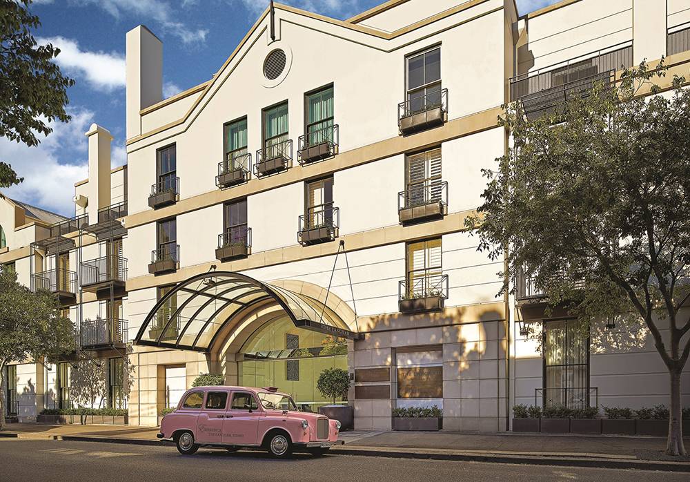 Interior of Basilica di Santo Spirito showcasing Brunelleschi’s architectural design with high ceilings and symmetrical arches.