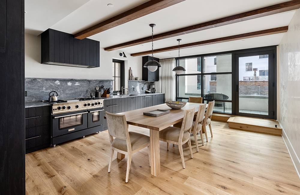 Interior of Basilica di Santo Spirito showcasing Brunelleschi’s architectural design with high ceilings and symmetrical arches.